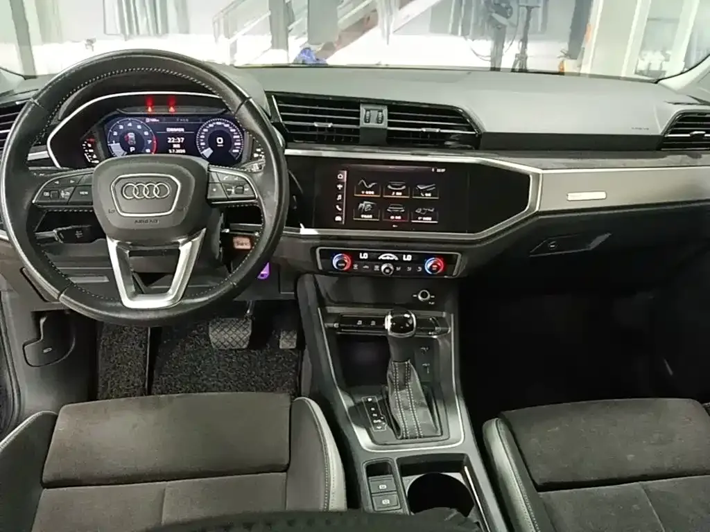 Audi Q3 2021 из CN, фото 3