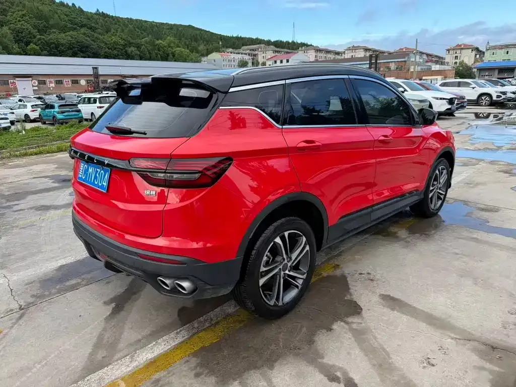 Geely Binyue — фото 10