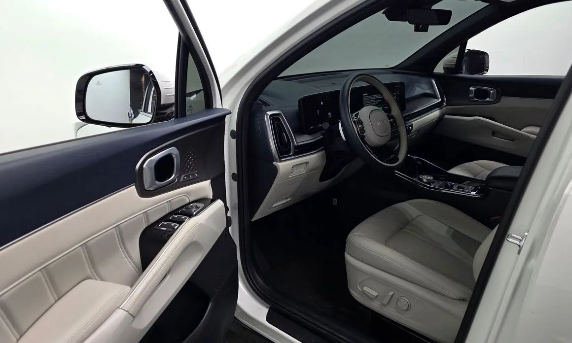 Kia Sorento — фото 7