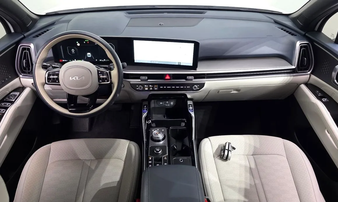 Kia Sorento — фото 9