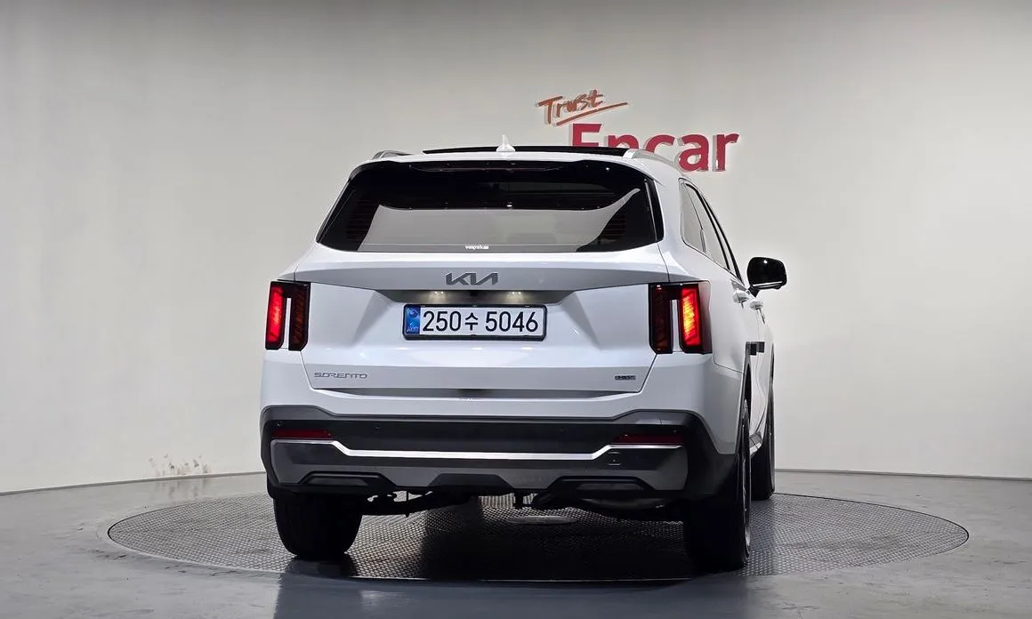 Kia Sorento — фото 3