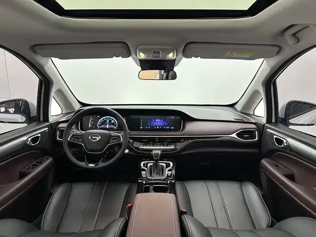 GAC Motor Trumpchi M6 — фото 4