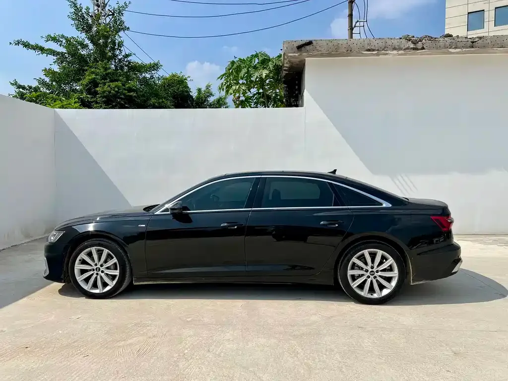 Audi A6L — фото 5