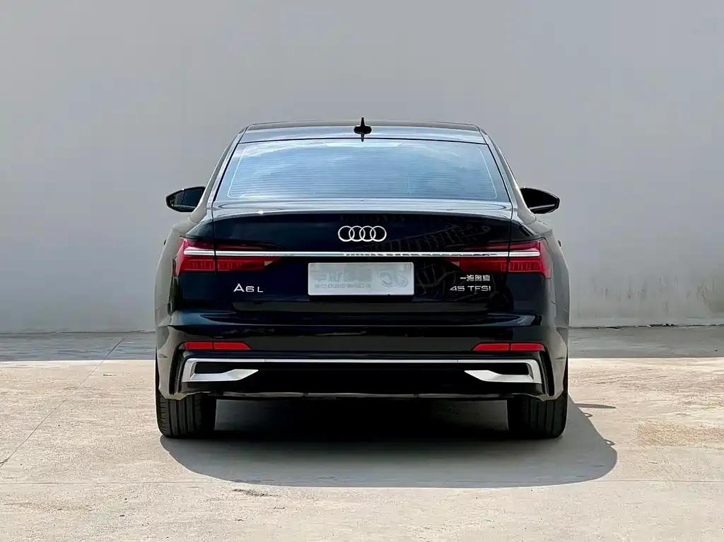 Audi A6L — фото 6