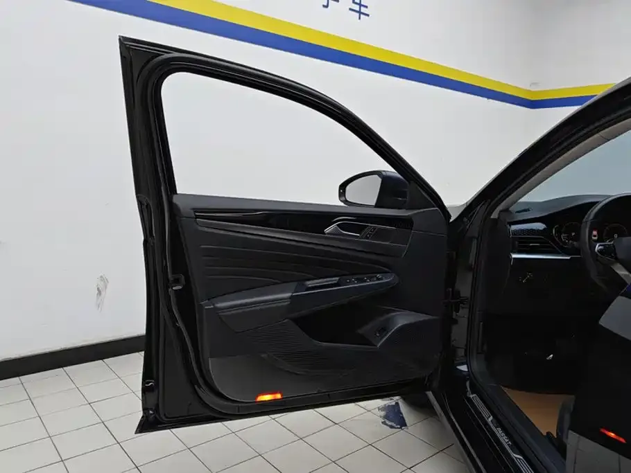 Volkswagen Passat — фото 5