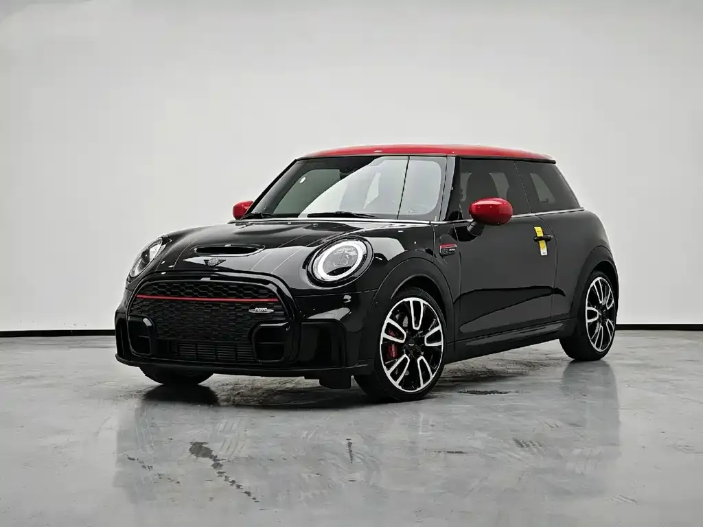 MINI JCW (John Cooper Works) — фото 1