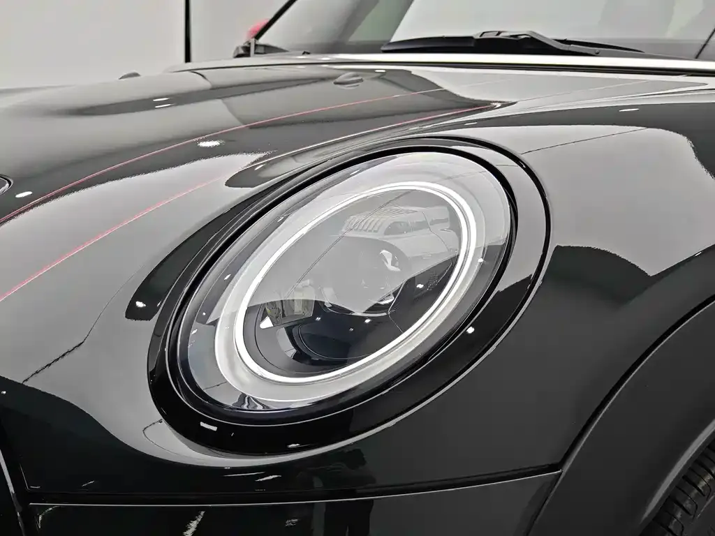 MINI JCW (John Cooper Works) — фото 10