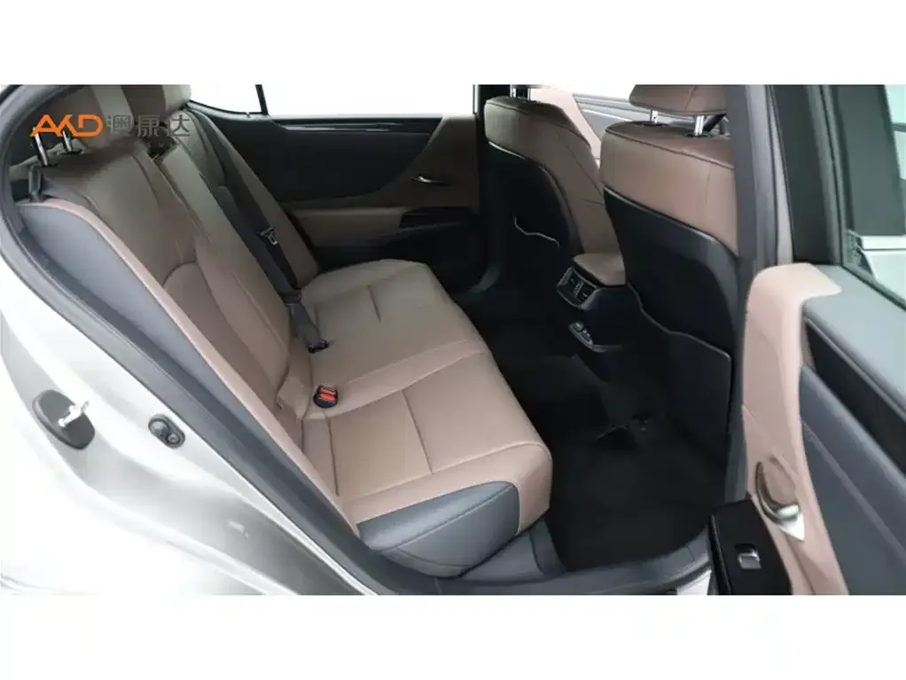 Lexus ES 2024 из CN, фото 9
