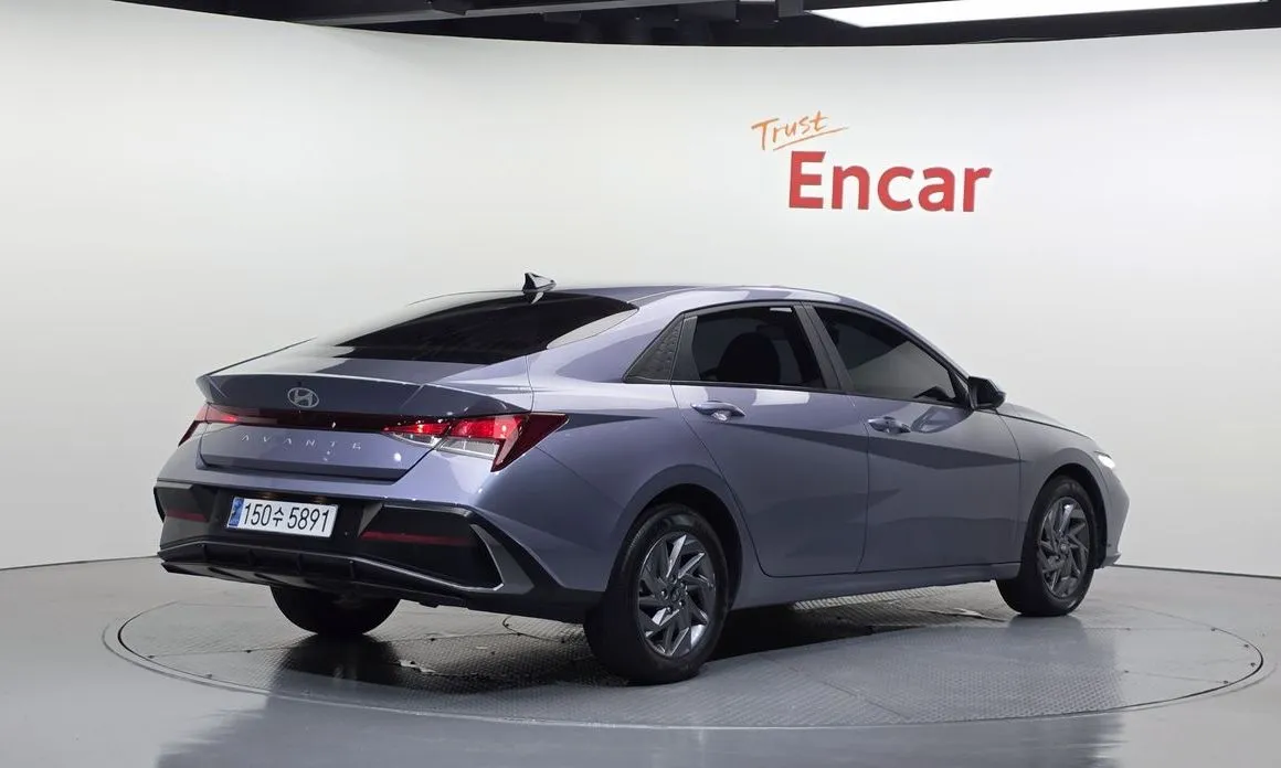 Hyundai AVANTE — фото 4