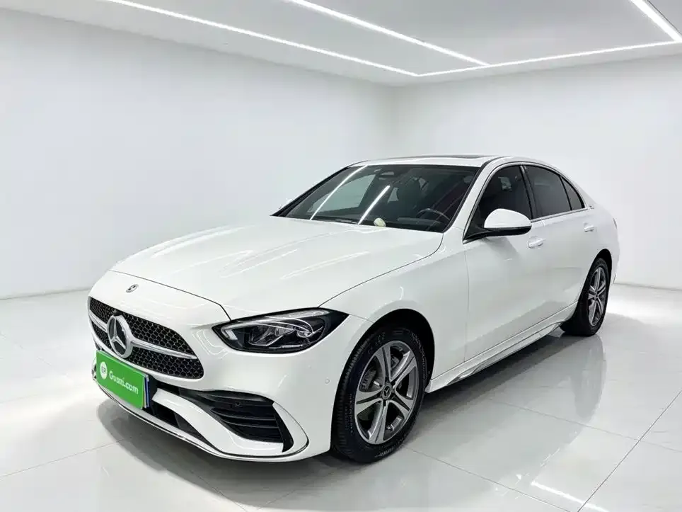 Mercedes-Benz C-Class — фото 1