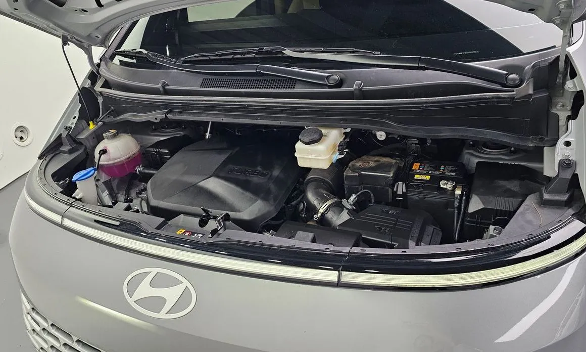 Hyundai Staria — фото 4