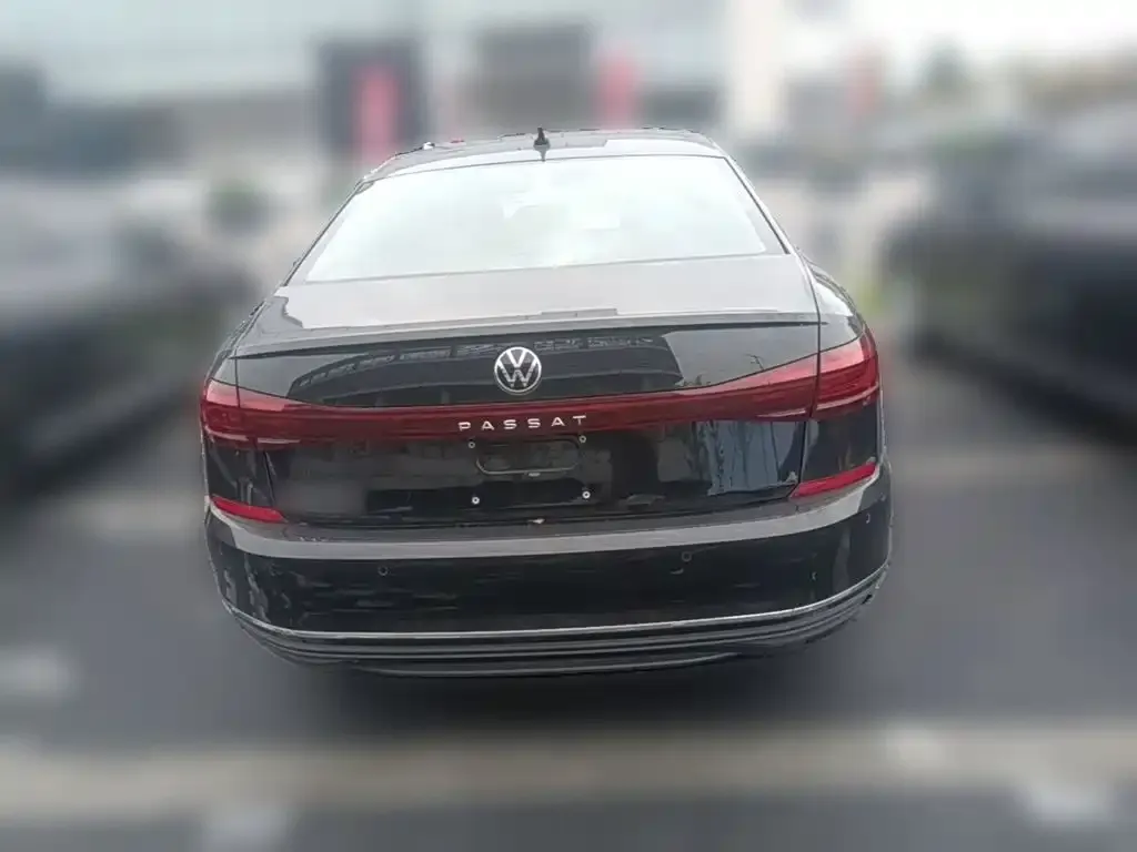 Volkswagen Passat — фото 9