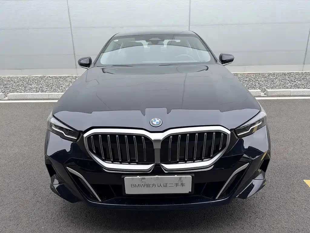 BMW i5 — фото 8
