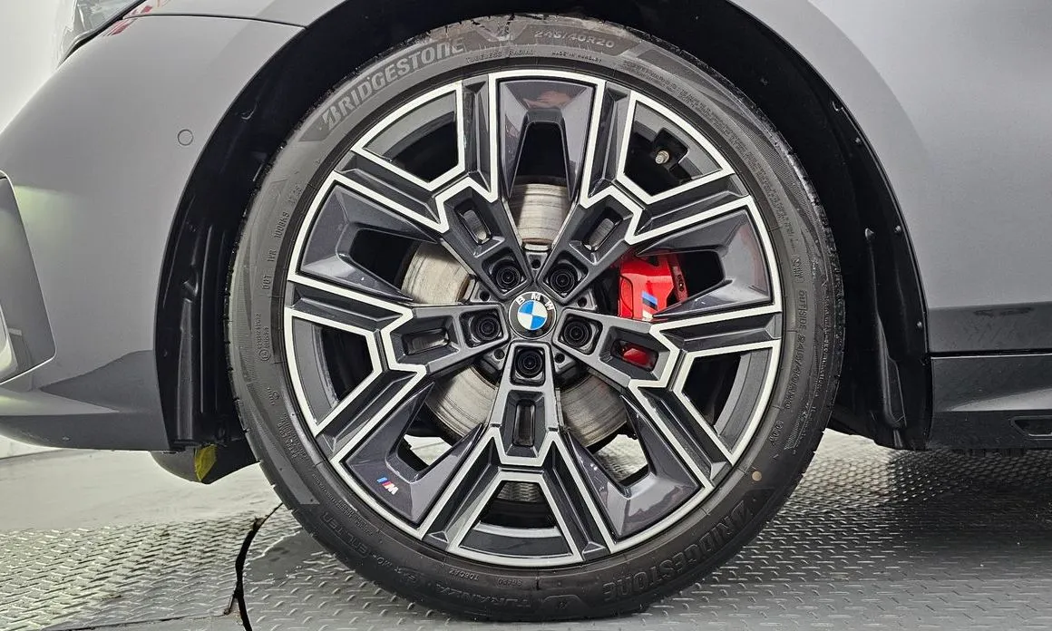BMW 5-Series 2026 из KR, фото 8