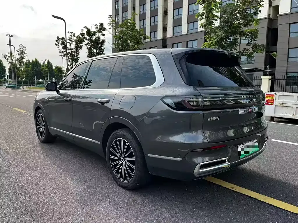 Geely Galaxy M9 — фото 6