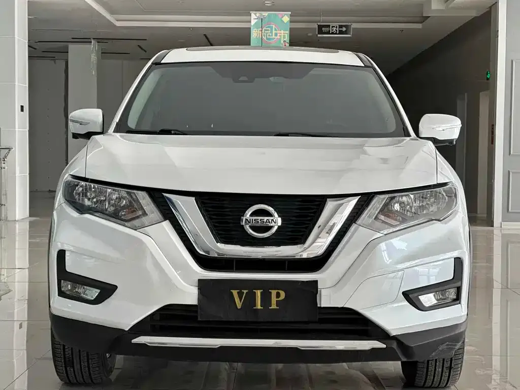 Nissan X-Trail — фото 8