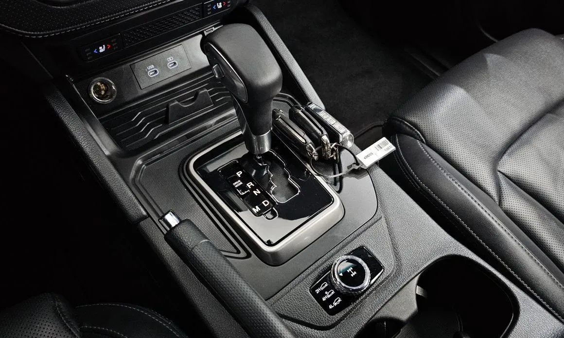 KG Mobility (Ssangyong) Rexton — фото 10