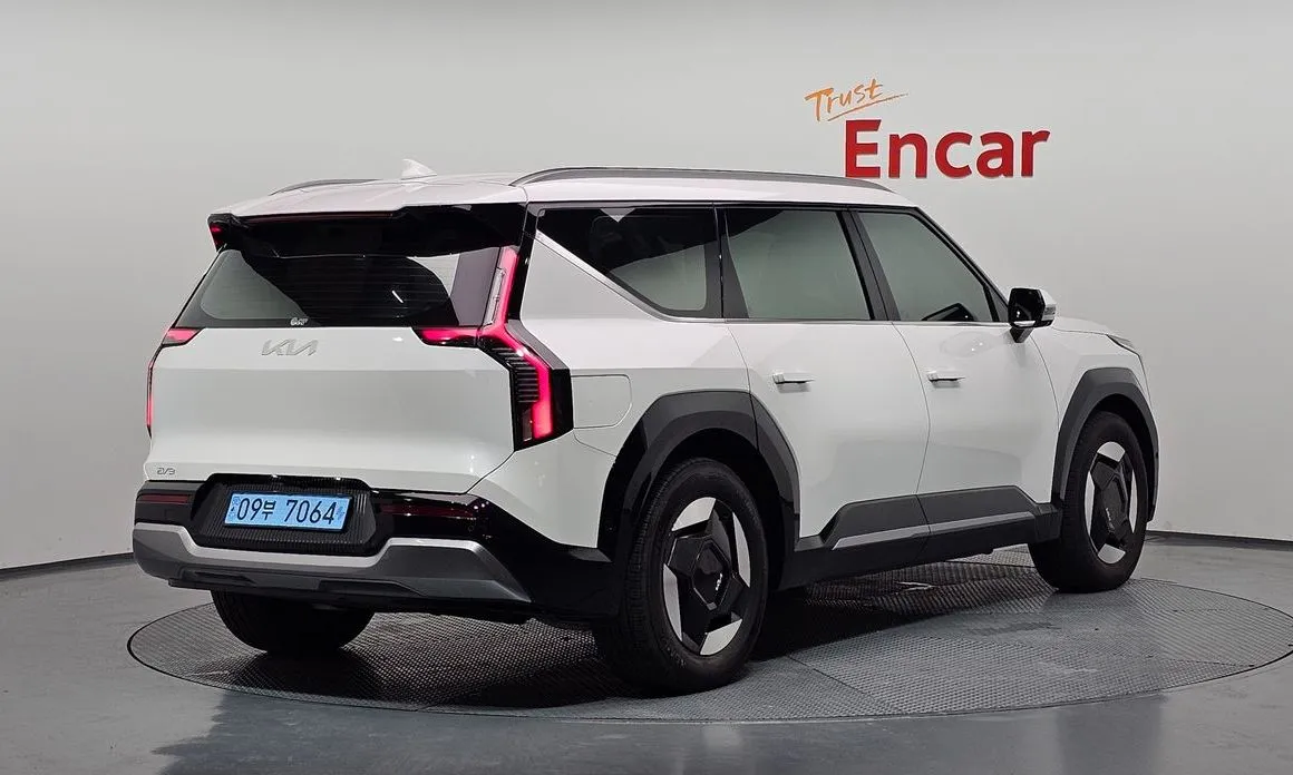 Kia EV9 2024 из KR, фото 7