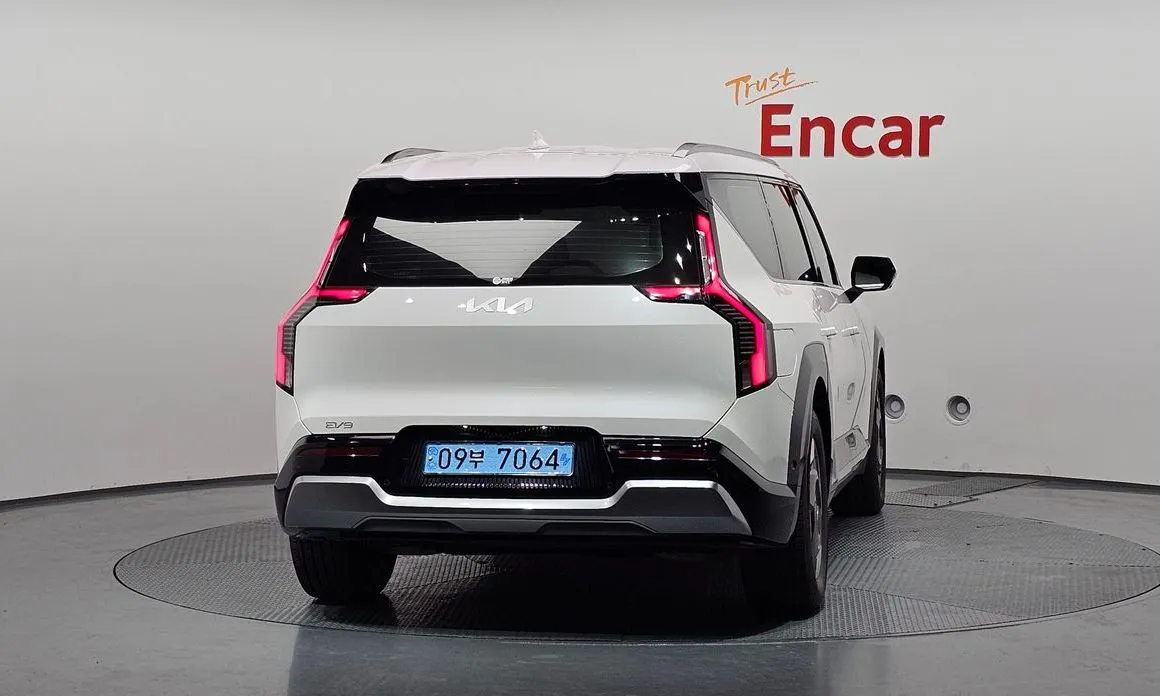 Kia EV9 2024 из KR, фото 3