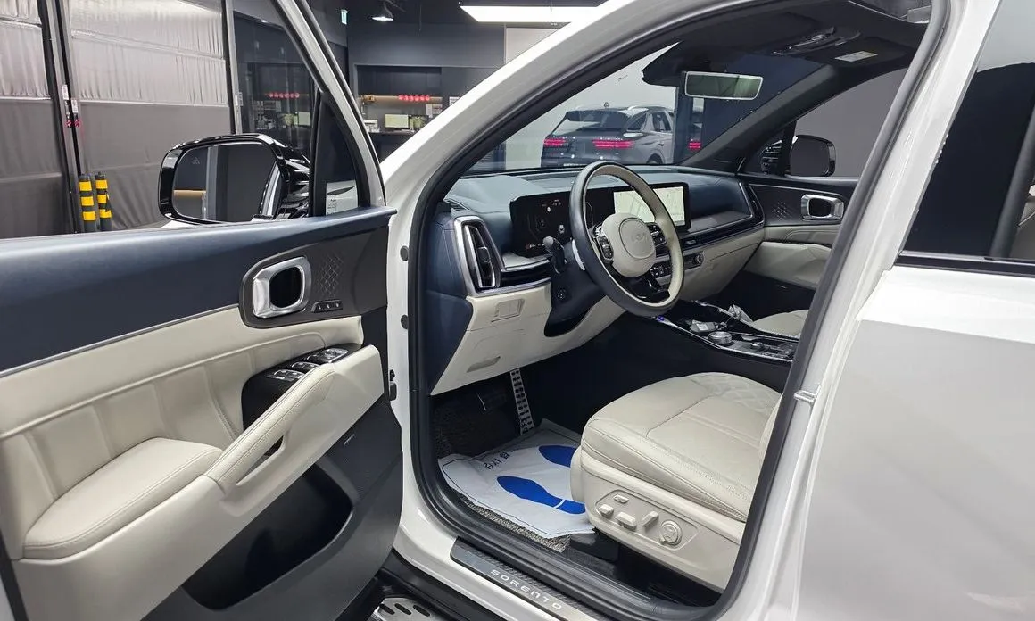 Kia Sorento — фото 6