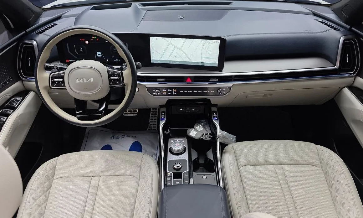 Kia Sorento — фото 7