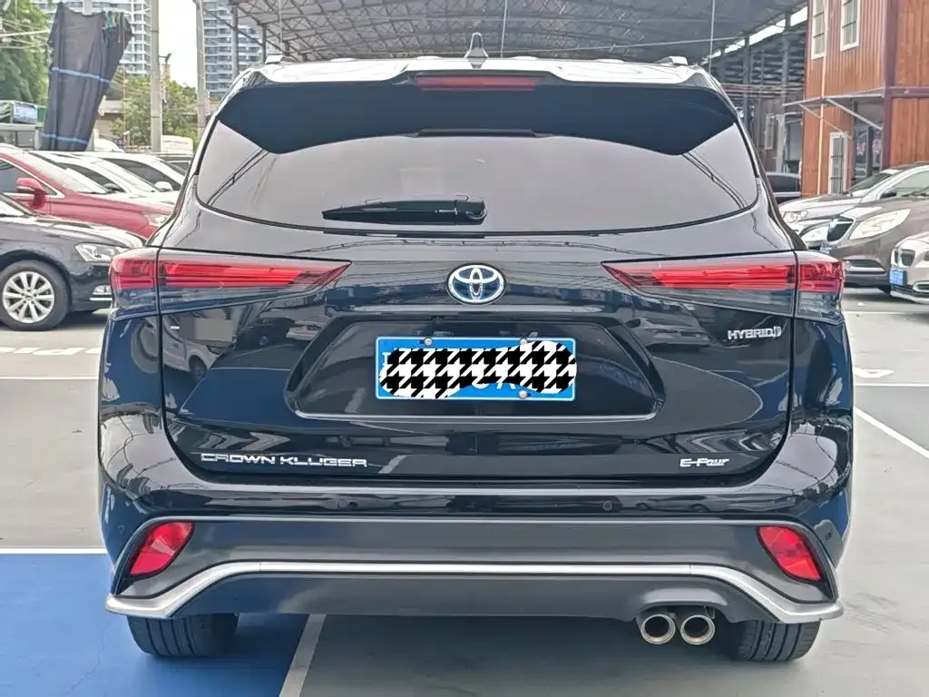 Toyota Crown Kluger 2024 из CN, фото 2