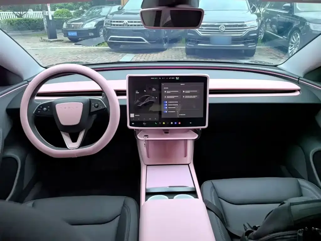 Tesla Model 3 — фото 3