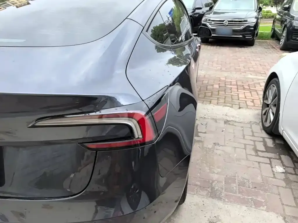 Tesla Model 3 — фото 6