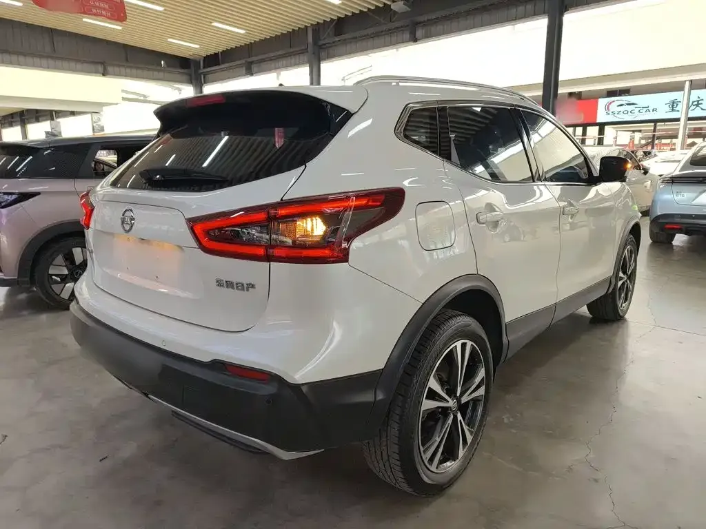 Nissan Qashqai — фото 5