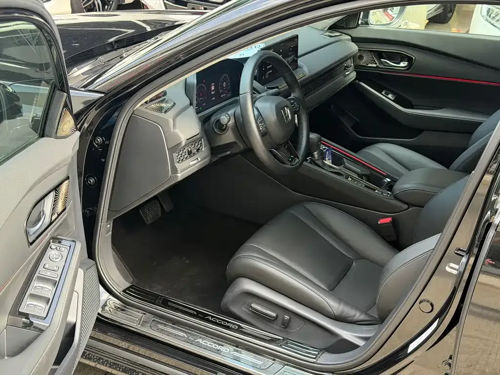 Honda Accord — фото 6