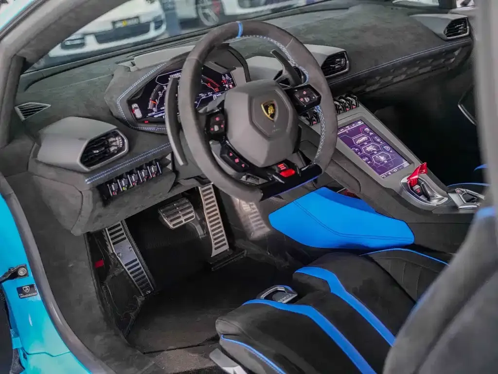 Lamborghini Huracan — фото 7