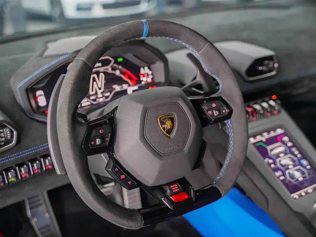 Lamborghini Huracan — фото 8