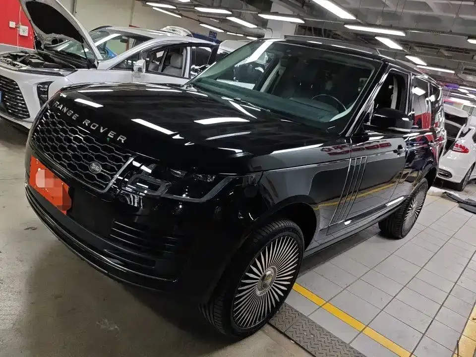 Land Rover Range Rover — фото 1
