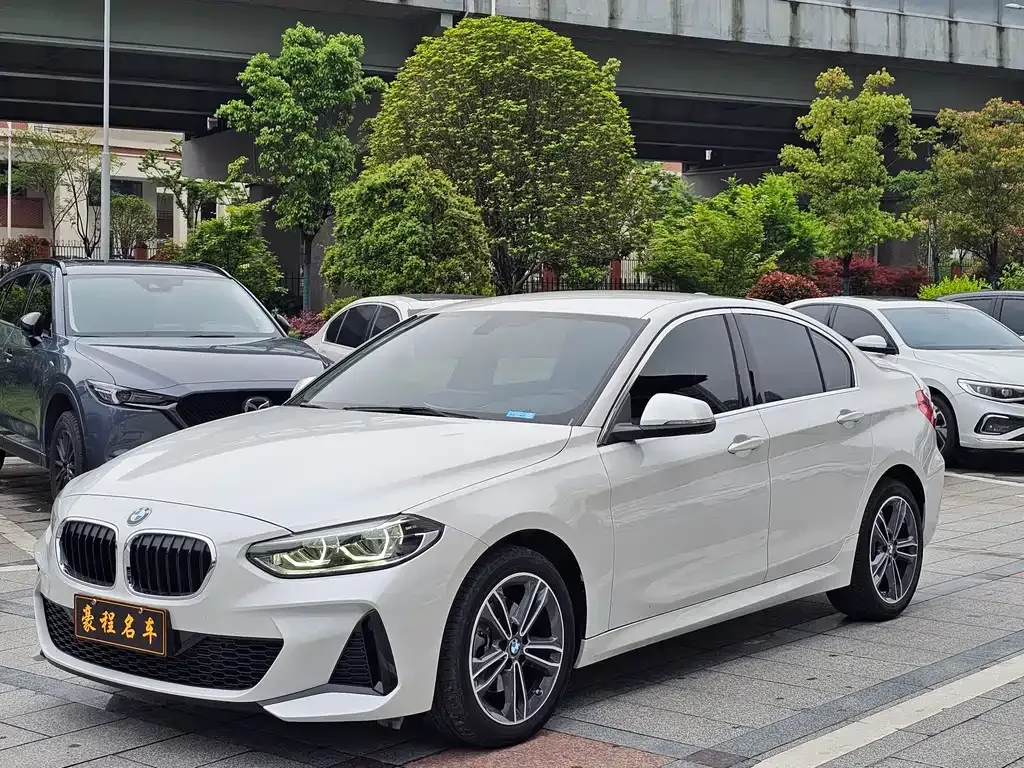 BMW 1 Series — фото 1