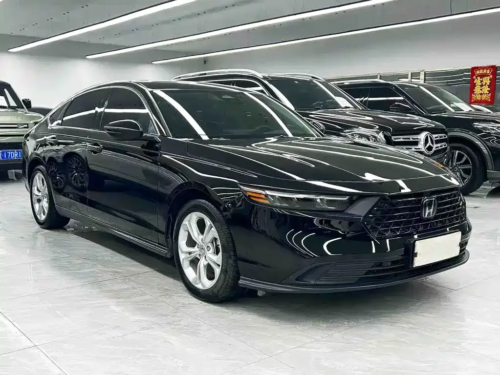 Honda Accord — фото 7