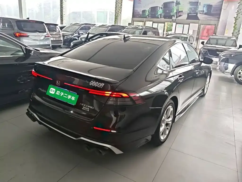 Honda Accord — фото 4