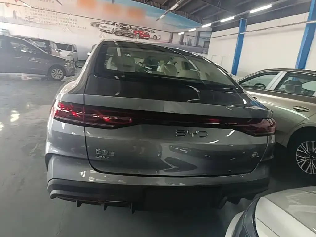 BYD Qin L — фото 10