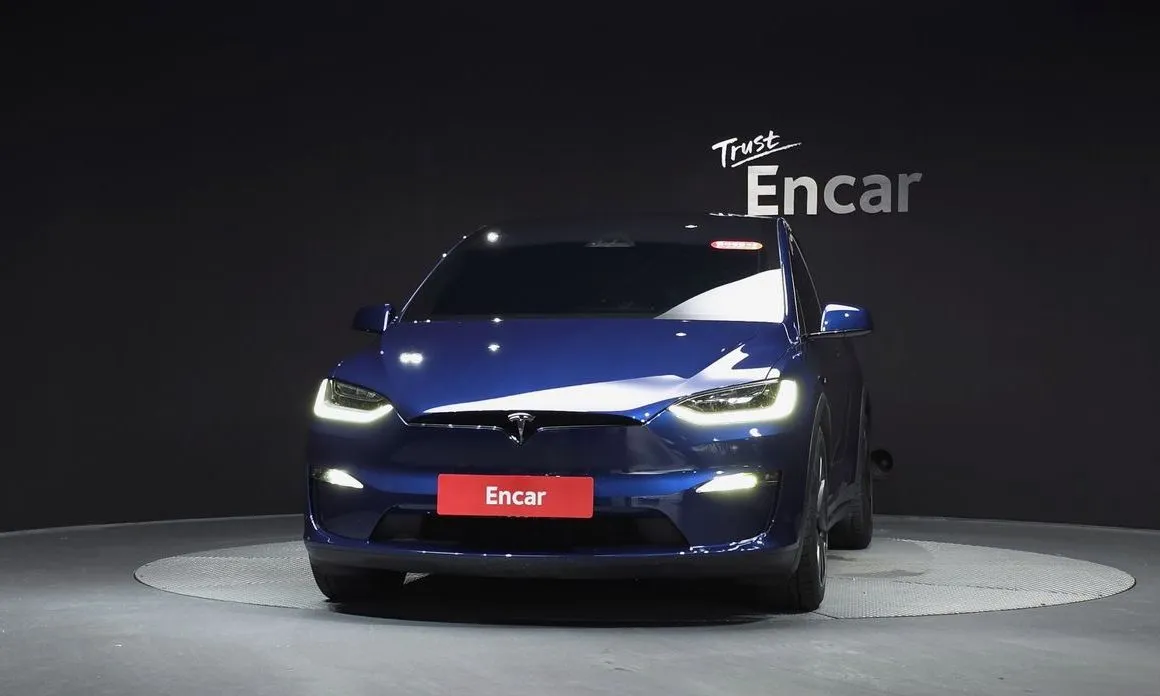 Tesla Model X — фото 5