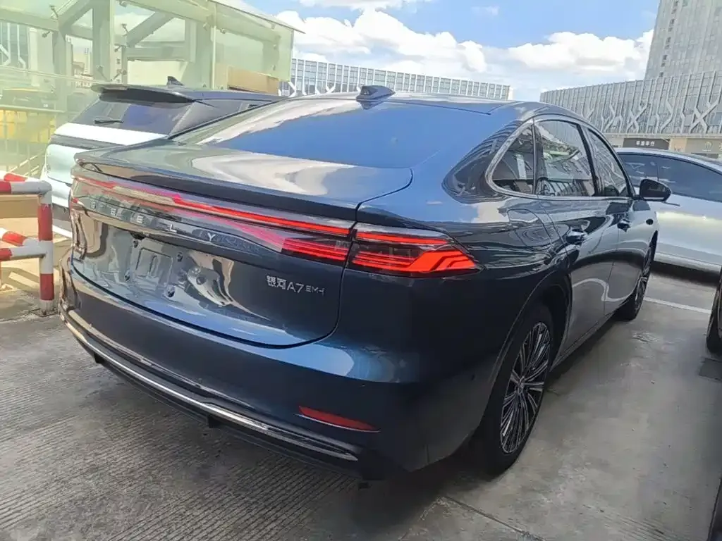 Geely 银河A7 EM — фото 10