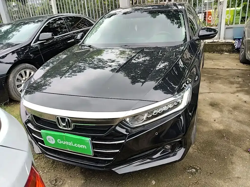 Honda Accord — фото 9