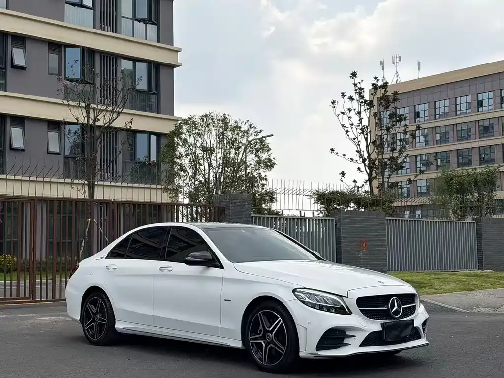 Mercedes-Benz C-Class — фото 2