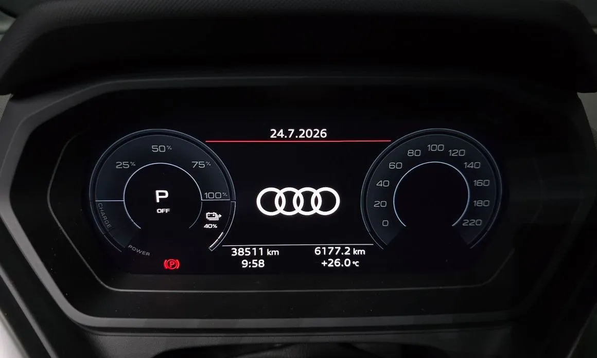 Audi Q4 e-tron — фото 9