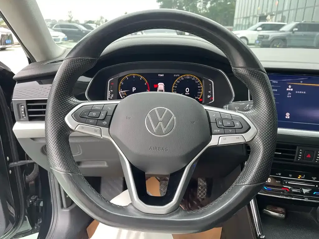 Volkswagen Passat — фото 9