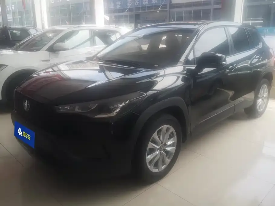 Toyota Corolla Cross — фото 1
