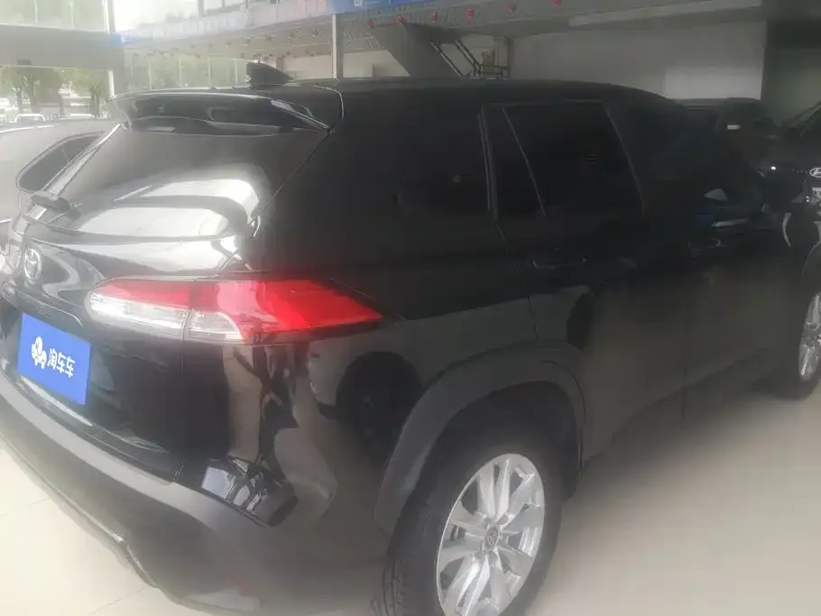 Toyota Corolla Cross — фото 2