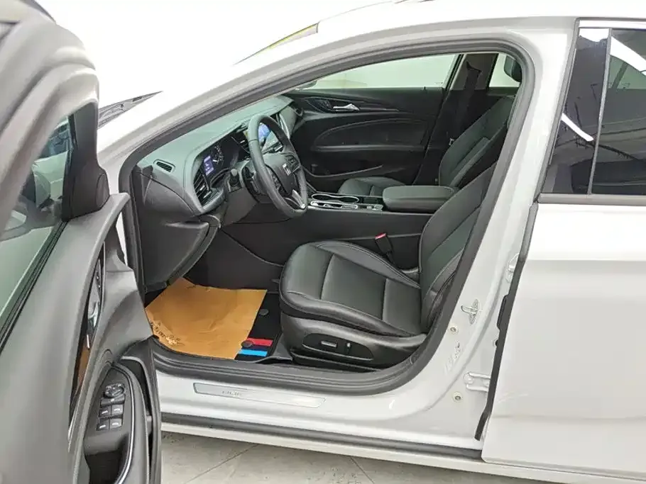 Buick Regal — фото 4