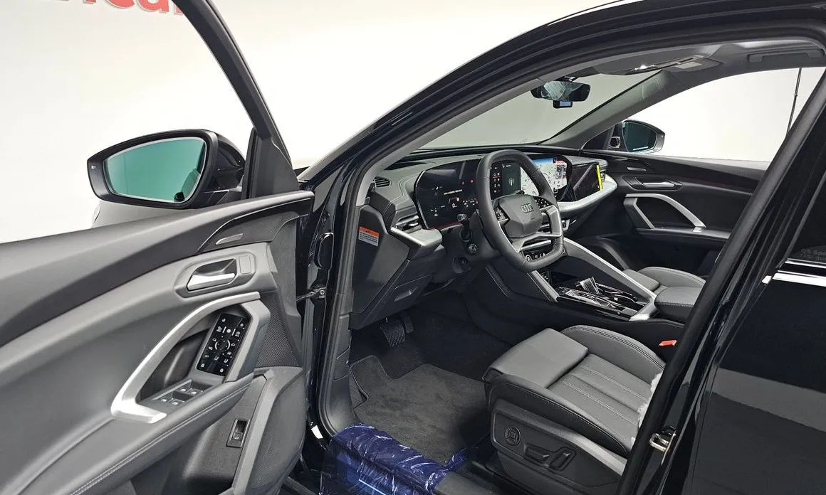 Audi Q5 2025 из KR, фото 7