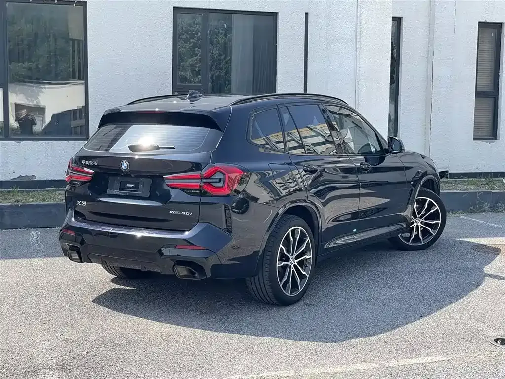 BMW X3 — фото 8