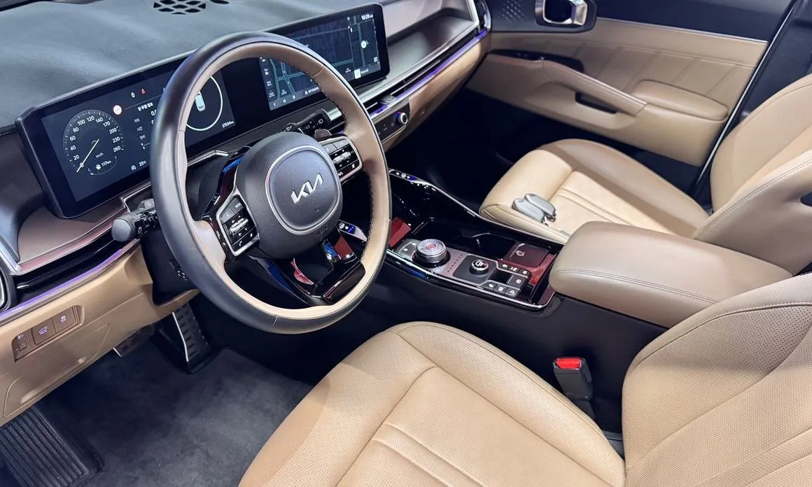 Kia Sorento — фото 5