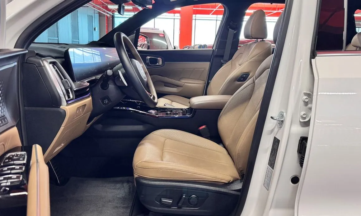 Kia Sorento — фото 7